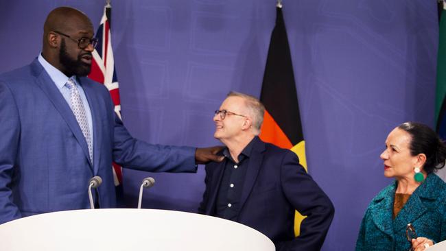 NBA legend Shaquille O'Neal with Prime Minister Anthony Albanese and Minister for Indigenous Australians Linda Burney. Picture: NCA NewsWire/Monique Harmer