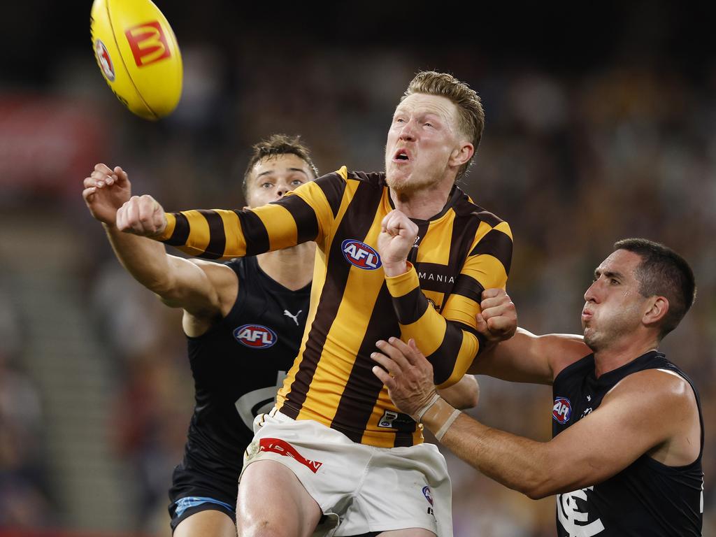 Bucks says James Sicily should stay behind the ball. Picture: Michael Klein