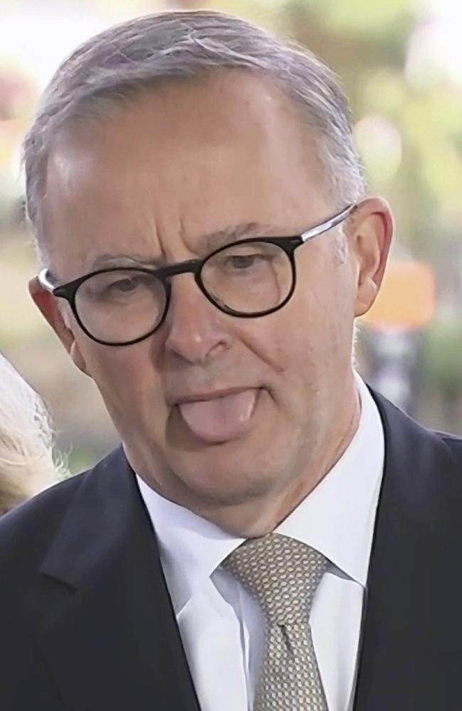 Labor leader Anthony Albanese stumbling over questions at a media conference in Launceston, Tasmania on his first stop of the federal election campaign. Picture: Sky News