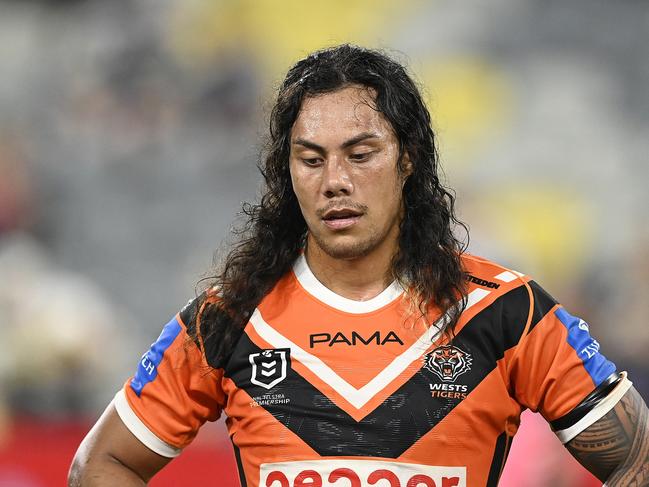 TOWNSVILLE, AUSTRALIA – MAY 31: Jarome Luai of the Tigers looks dejected after losing the round 13 NRL match between North Queensland Cowboys and Wests Tigers at Queensland Country Bank Stadium on May 31, 2025, in Townsville, Australia. (Photo by Ian Hitchcock/Getty Images)