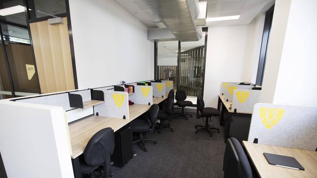 First day at Fortitude Valley State Secondary College. 585 St Paul's Terrace and Brookes St, Fortitude Valley, Brisbane, 28th of January 2020. (AAP Image/Attila Csaszar)