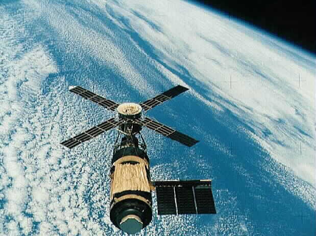 US skylab space station1973  planet earth below archived