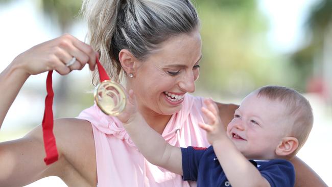 Laura Geitz with son Barney. Photo: Peter Wallis