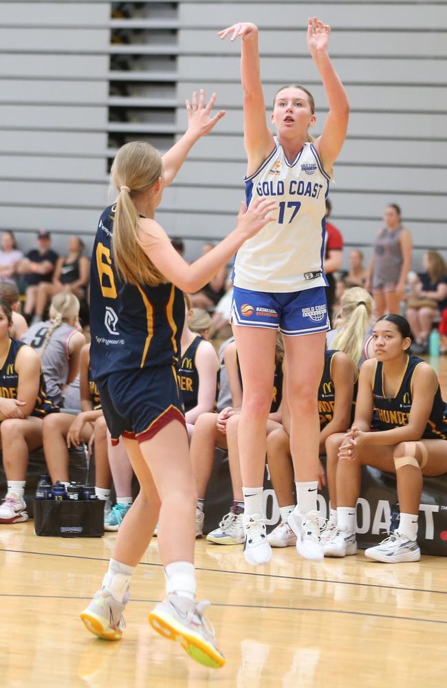 Basketball QLD U18's State Championships 2024 semi-finals day. Div 1 Gold Coast Rollers vs. Logan Thunder. 13 January 2024 Carrara Picture by Richard Gosling