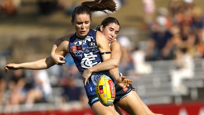 Carlton’s Dayna Finn felt the brunt of a Goldsworthy tackle. Picture: Phil Hillyard