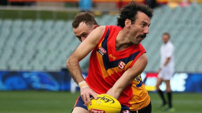 Giles Ellis in action for SA Country. Picture: SANFL