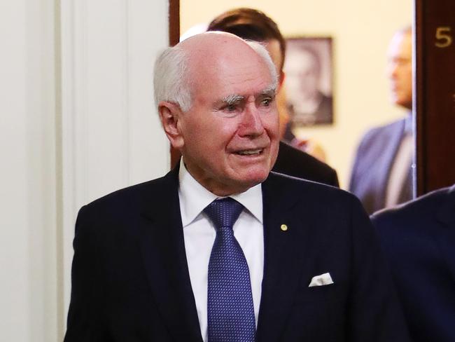 Former Prime Minister John Howard said Pauline Hanson should not be marginalised.