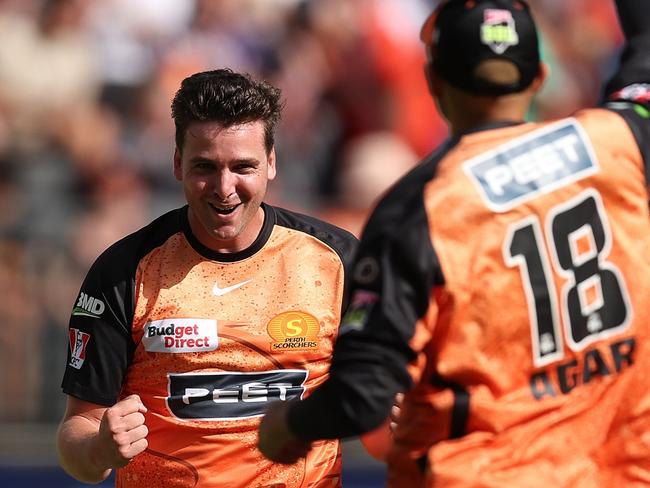 PERTH, AUSTRALIA - DECEMBER 15: Jhye Richardson of the Scorchers celebrates the wicket of Joe Clarke of the Heat during the BBL match between Perth Scorchers and Melbourne Stars at Optus Stadium, on December 15, 2024, in Perth, Australia. (Photo by Paul Kane/Getty Images)