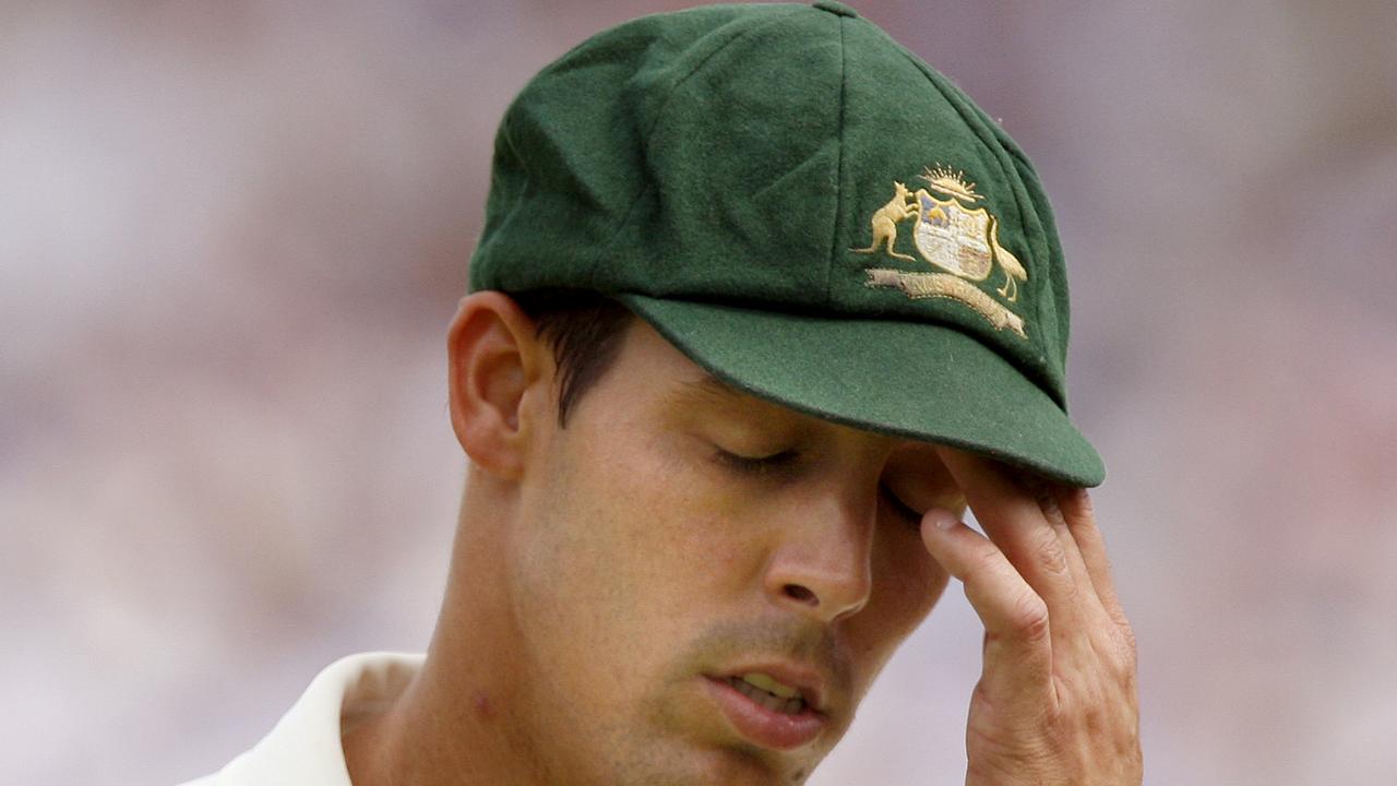 Mitchell Johnson reacts after bowling on the first day of the second England v Australia Ashes Cricket Test Match at Lords Cricket Ground in London, England 16/07/2009.