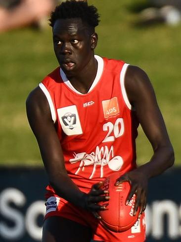 Mutaz El Nour in action for Northern Bullants. Picture: Nathan McNeill