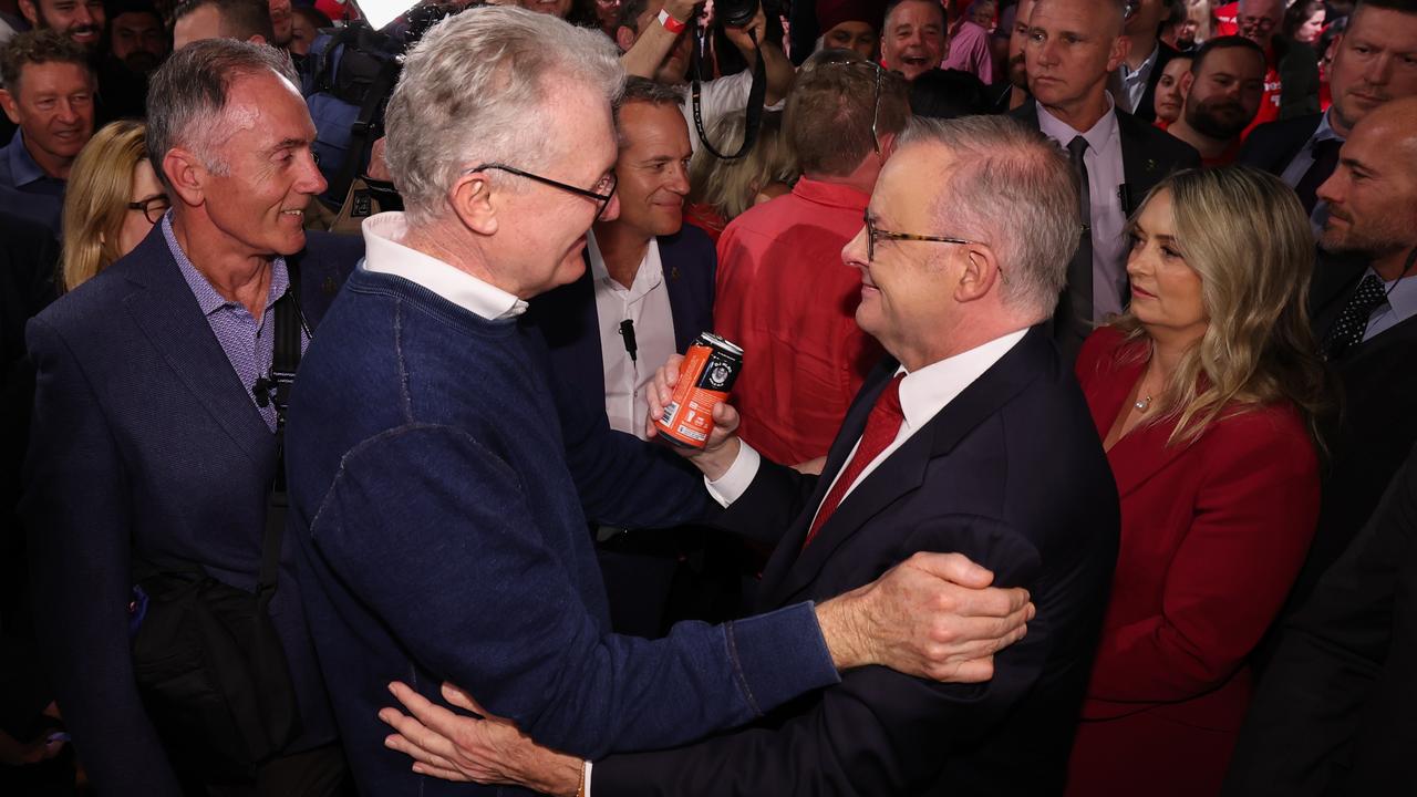Labor ministers survive Muslim threat