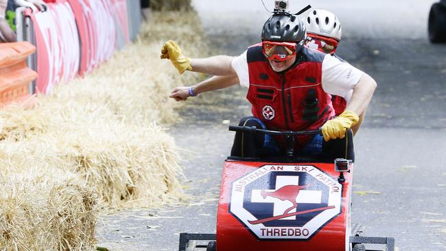 North shore friends build ‘Big Thong’ for Red Bull Billy Cart event ...