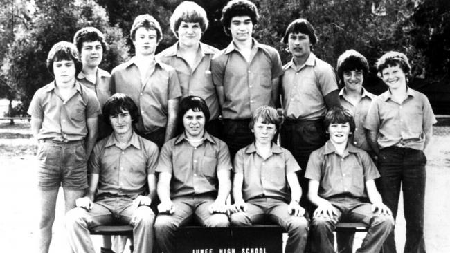 Laurie Daley (3rd R top row) as a schoolboy at Junee High School in 1983.