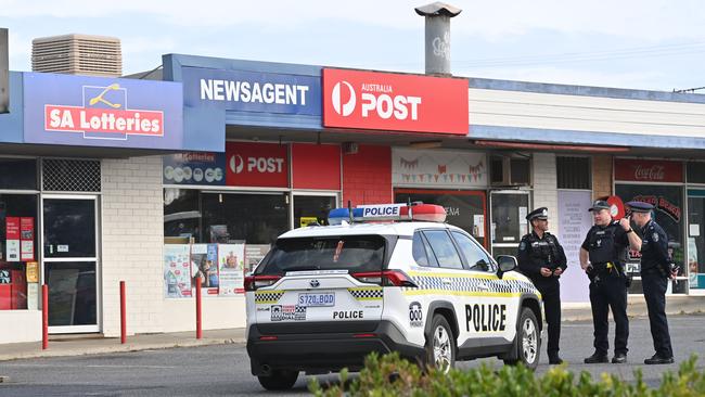 A man has been arrested after stealing a car at knifepoint at O'Sullivans Beach. Picture: Keryn Stevens