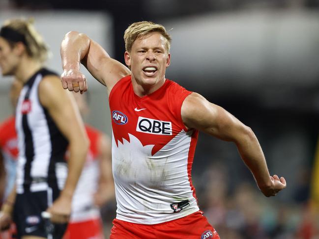 Isaac Heeney willed the Swans home in the last quarter. Picture: Phil Hillyard