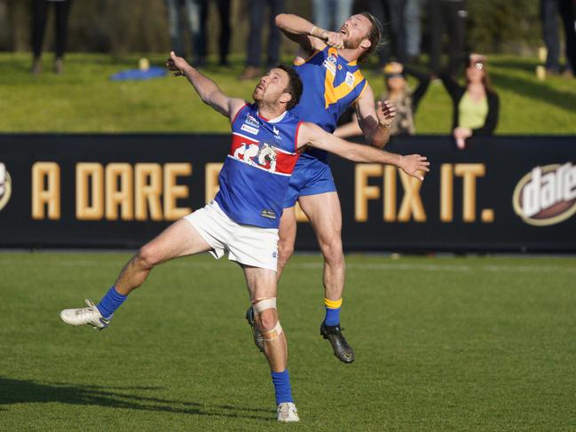 Best pictures from local footy finals