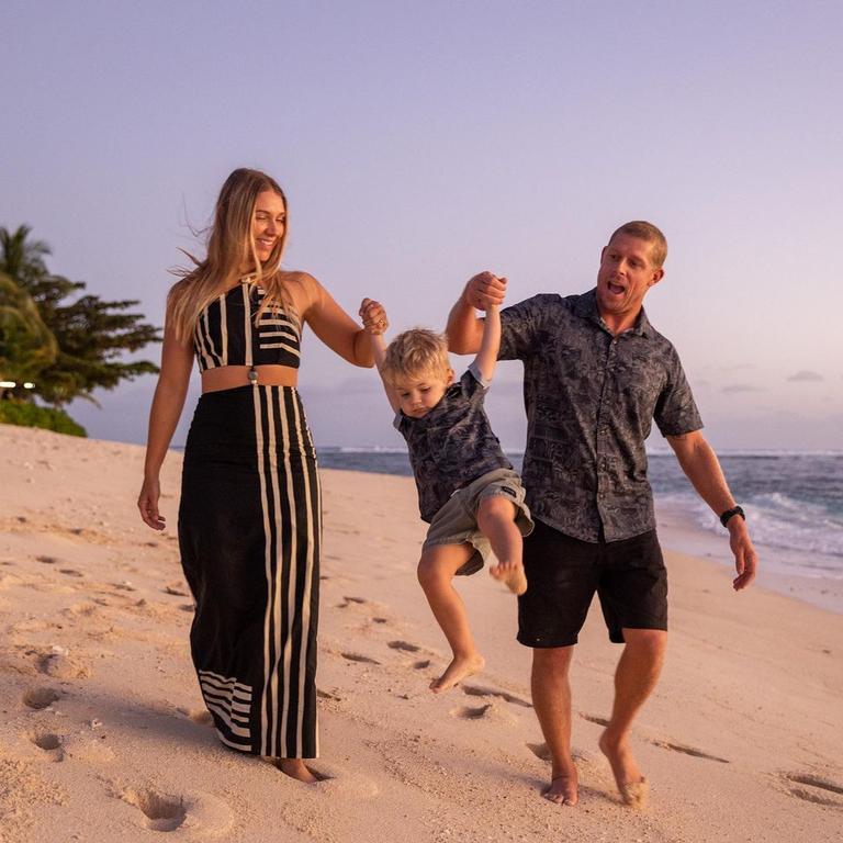 Mick Fanning announces he is expecting baby number two with Breeana ...