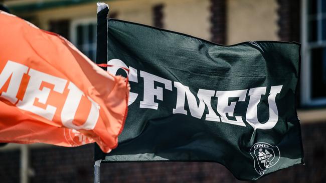 NCA NEWSWIRE BRISBANE AUSTRALIA 18/09/2023A generic photo of a CFMEU Flag outside a work site.Picture: Glenn Campbell/NcaNewsWire