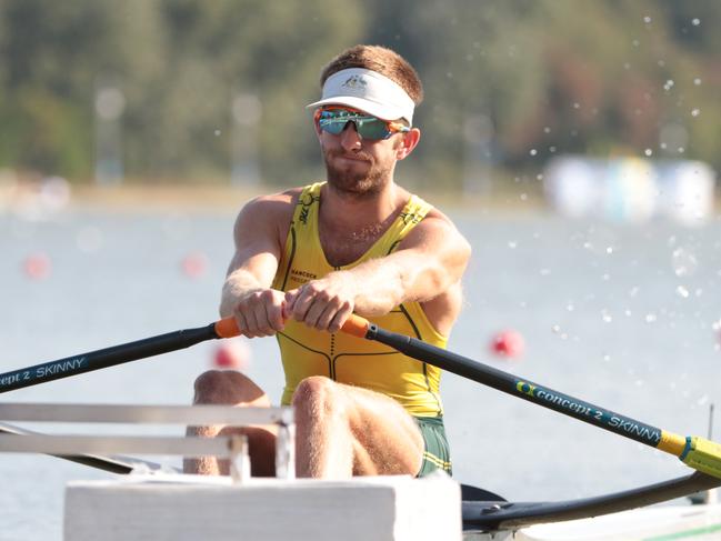 Brisbane rower Hamish Parry.  Copyright is Rowing Australia.