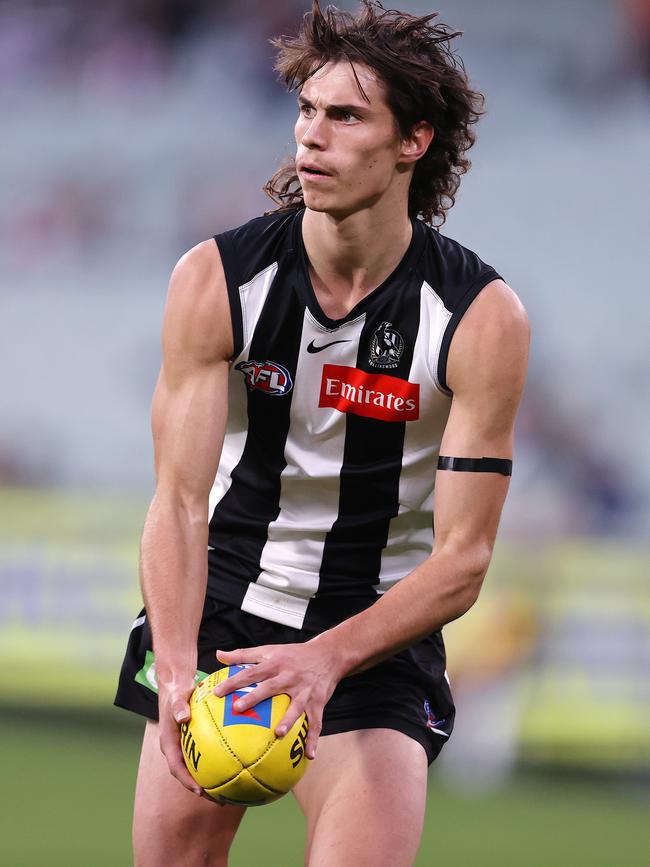 Caleb Poulter carries the ball. Picture: Michael Klein