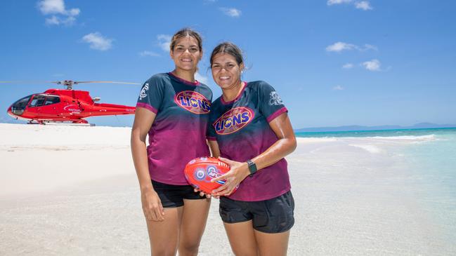 Twins Laquoiya and Litonya Cockatoo-Motlap pictured in 2020.