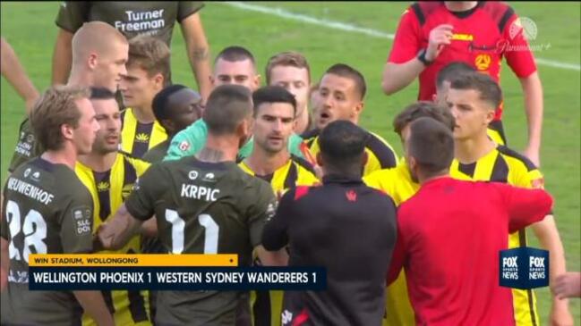 Wanderers and Nix in tense draw