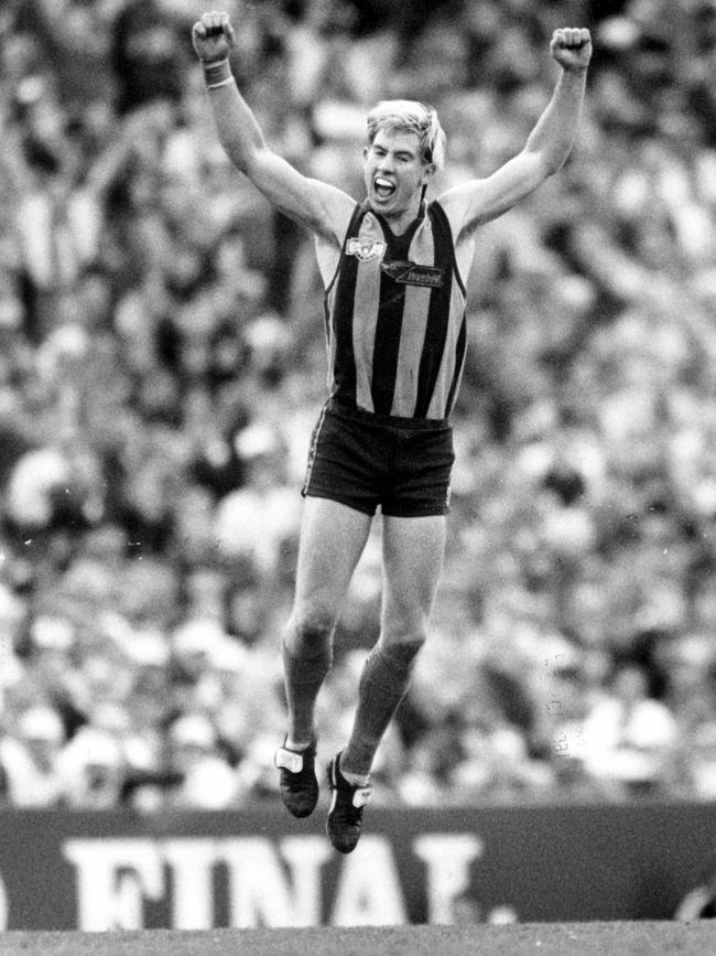 An ecstatic Paul Hudson after kicking one of his 2 goals. 1991 Grand Final. Hawthorn v West Coast Eagles. Waverley Park. Neg No. 910930/188