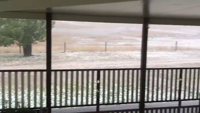 "Kerwee" near Eidsvold was turned white with hail 