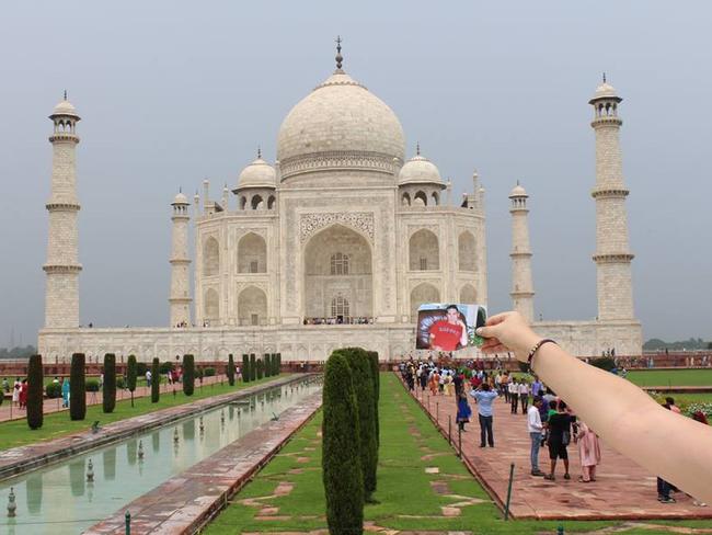 Iconic ... in August, a traveller took CJ’s ashes to the Taj Mahal in Agra, India. Picture: Facebook/Scattering CJ