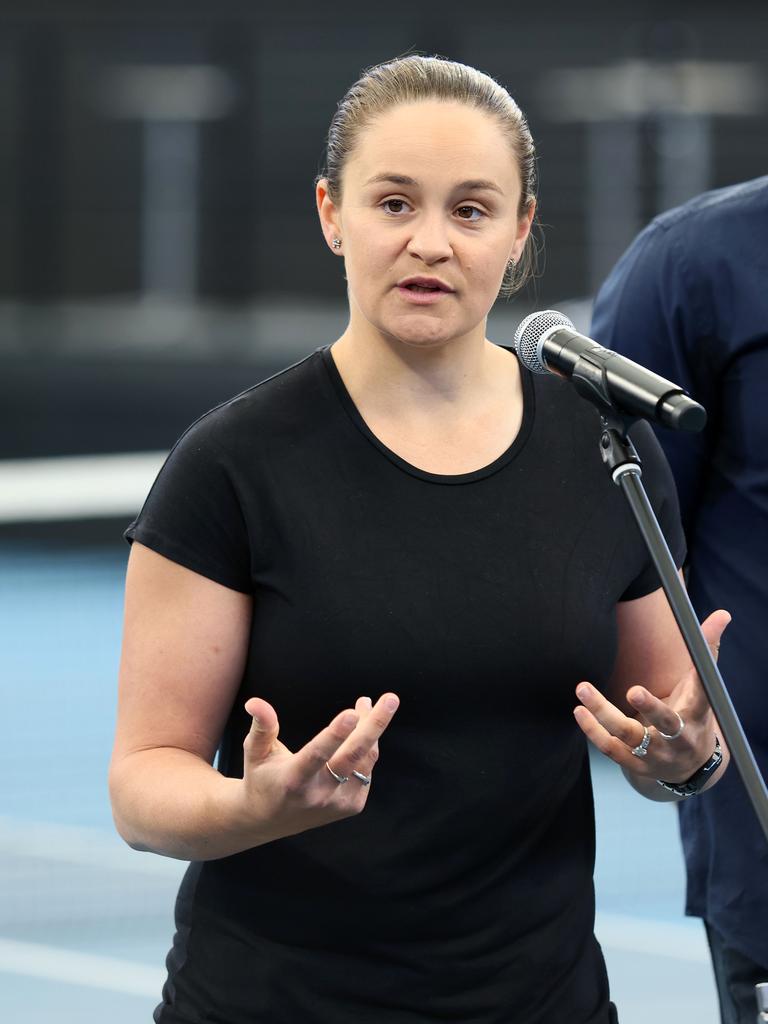 Brisbane, QLD: Tennis Star Ash Barty Back On Court After Baby | News ...