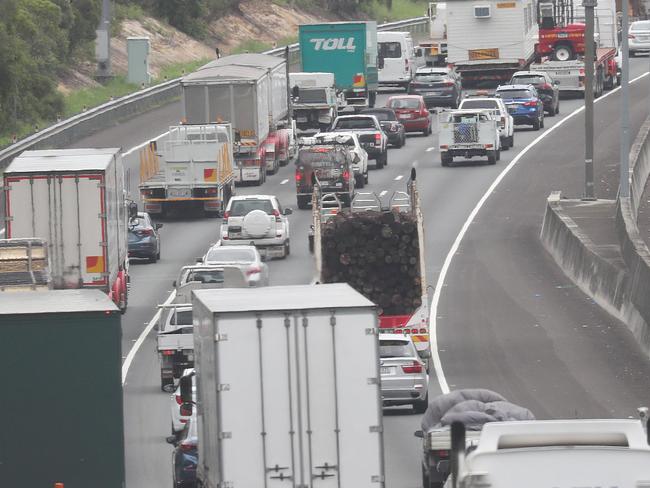 SIX vehicles have been involved in a crash on the Gateway Motorway in Belmont this morning.One person is still trapped in a vehicle with suspected serious head injuries after the crash at 9:12am this morning.Firefighters are attending the scene trying to remove the person from the vehicle with the jaws of life.Three other patients are being accessed with minor injuries after the crash that was heading northbound near the Wynnum Road offramp.Critical care and high acuity response paramedics and police are on the scene. It is believed a truck was one of the vehicles involved in the pile up.Traffic is crawling as they merge four lanes into one lane.