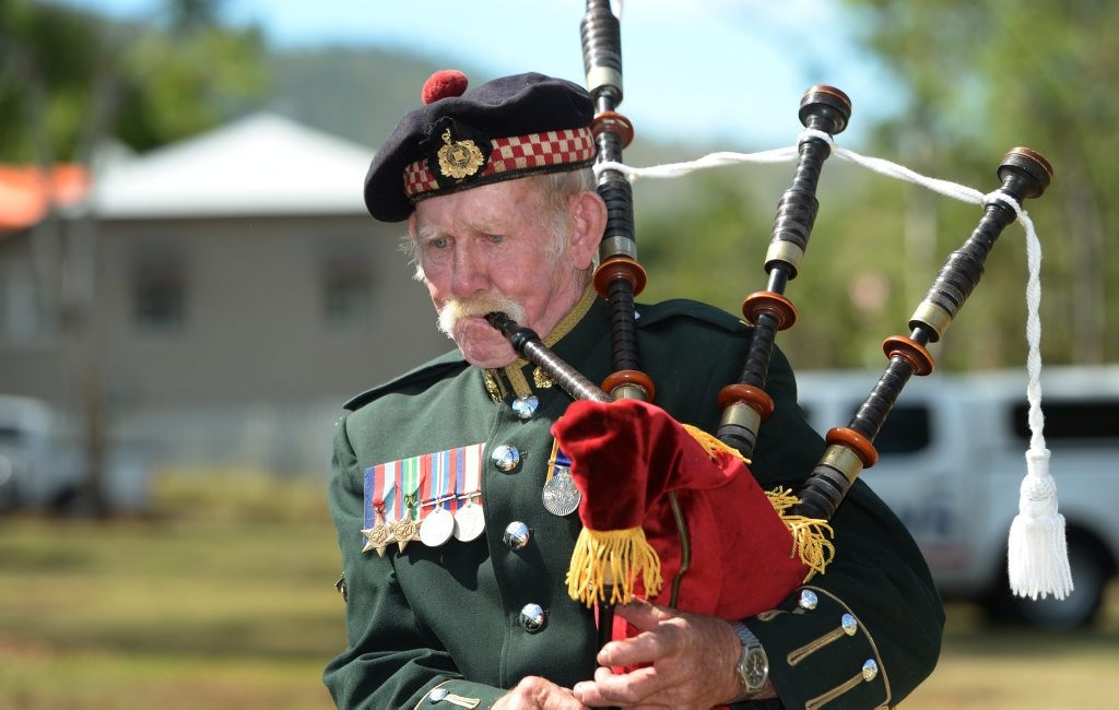 Stenhouse Park Anzac Service | The Chronicle