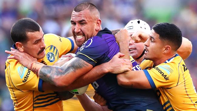 Nelson Asofa-Solomona on the charge against the Eels (Photo by Kelly Defina/Getty Images)