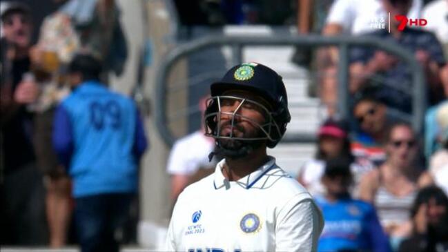 Pujara inexplicably forgets to use his bat