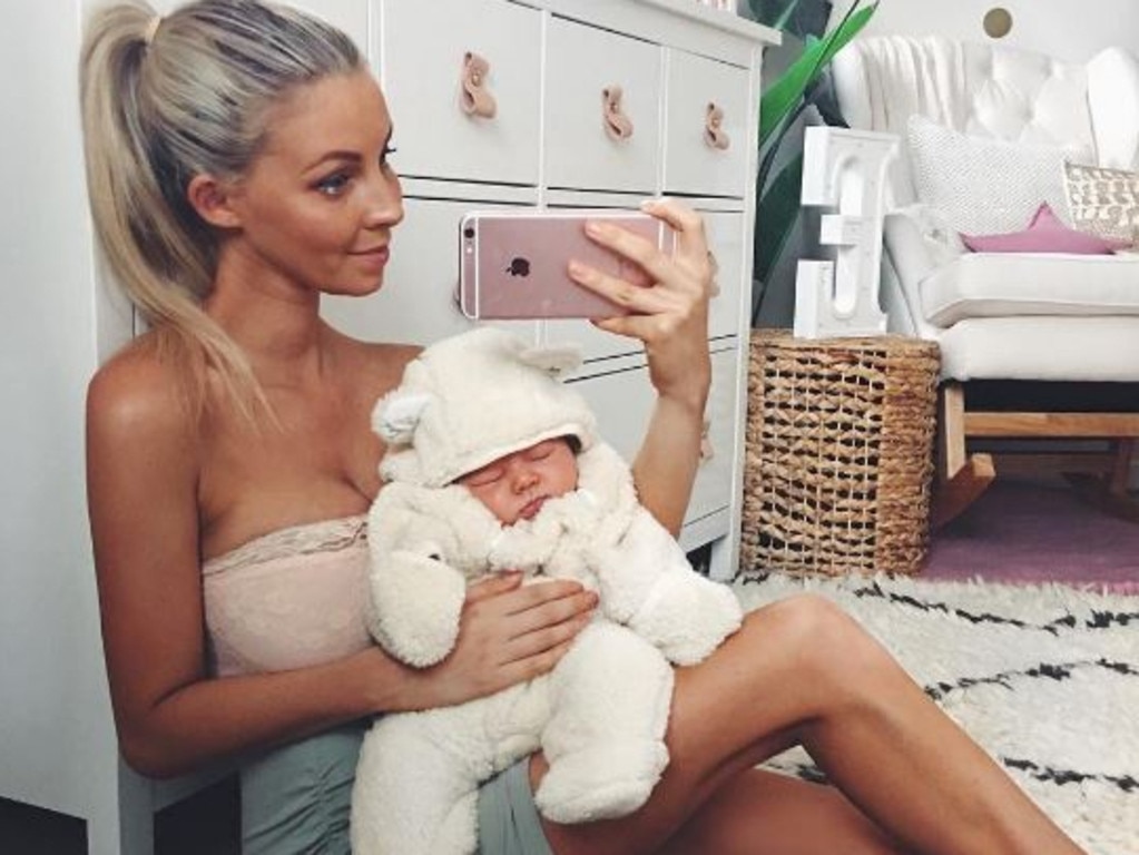 Hannah Polites with newborn daughter Evaliah