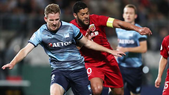 Hulk of Shanghai SIPG shoulders Aaron Calver aside. Picture: Getty