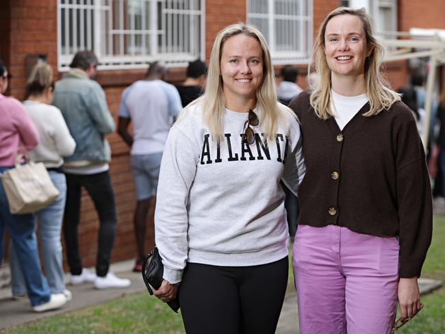 WEEKEND TELEGRAPH JULY 15, 2023. (LR) Alara Cassells and Amelia Corrigan are hope full renters looking at an apartment on Frederick St, Ashfield.  Picture: Adam Yip