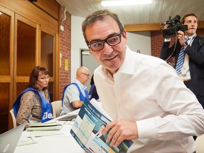 Leader of the Opposition, Steven Marshall voting at the pre-poll booth at Glynde Lutheran Church in Glynde, Tuesday, March 6, 2018. (AAP Image/MATT LOXTON)