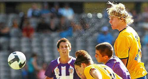 Zach Anderson rises above the pack during the 2010 National Youth League grand final at Etihad Stadium in Melbourne. Picture: Cameron Spencer