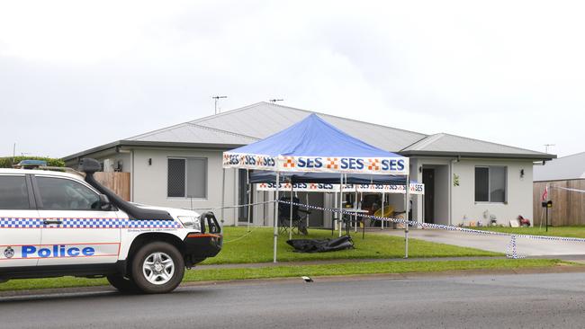 Police set up a crime scene at a Scullen Ave address on Friday after a Carolyn McCarthy was allegedly killed by her partner. Photo: Peter Carruthers