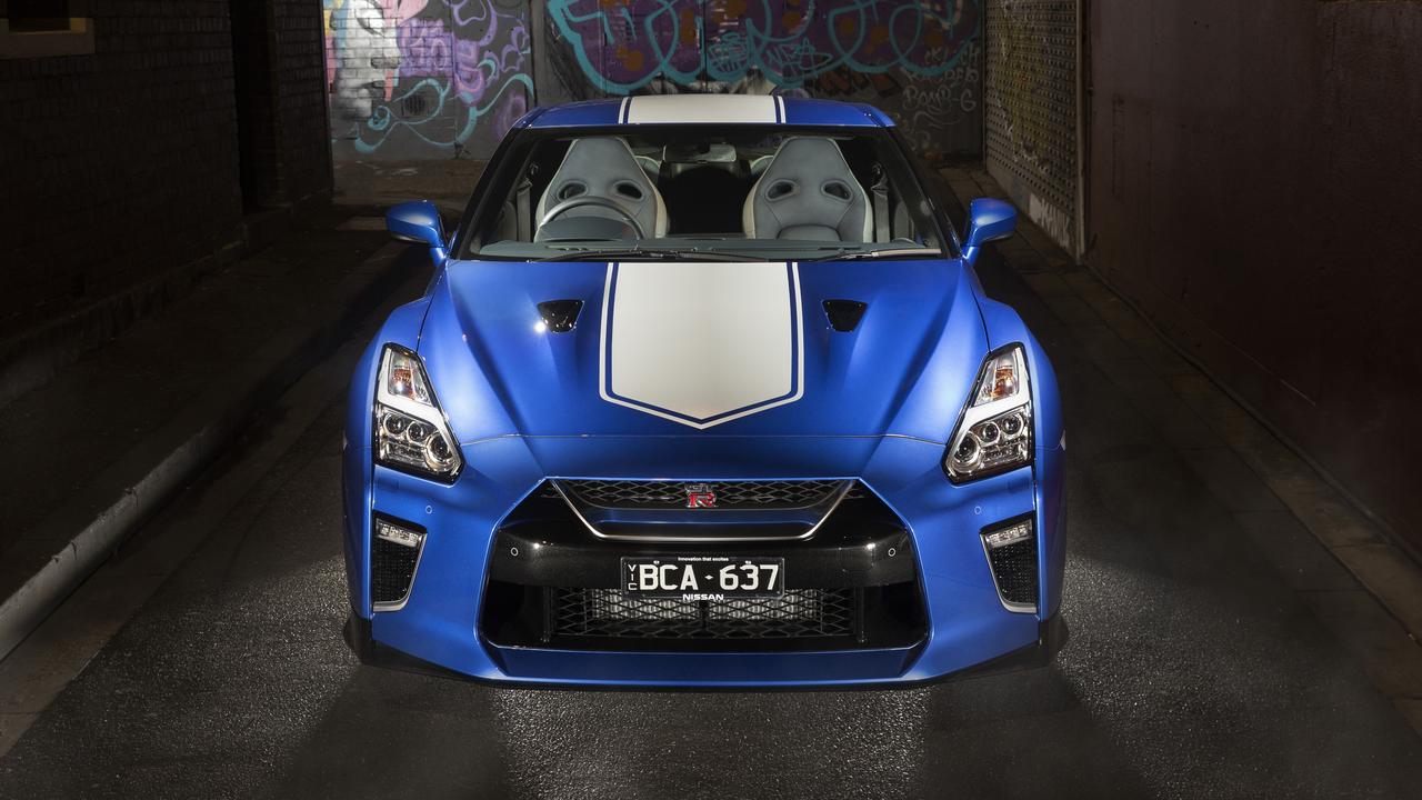 Nissan gtr годзилла