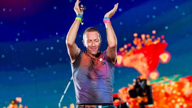 Chris Martin of Coldplay rocks Perth. Picture: Duncan Barnes