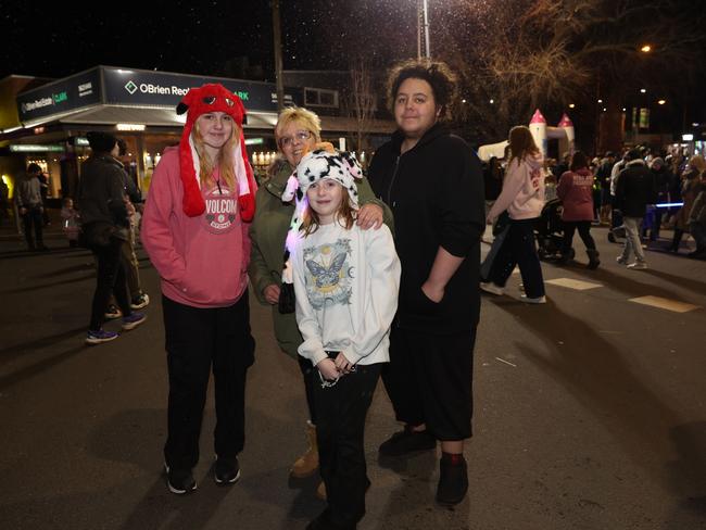 MELBOURNE, AUSTRALIA - JULY 26 2024 Lilly, Debbie, Olivia and Declan Attend the Gippsland SnowFest held in Warragul. Picture: Brendan Beckett