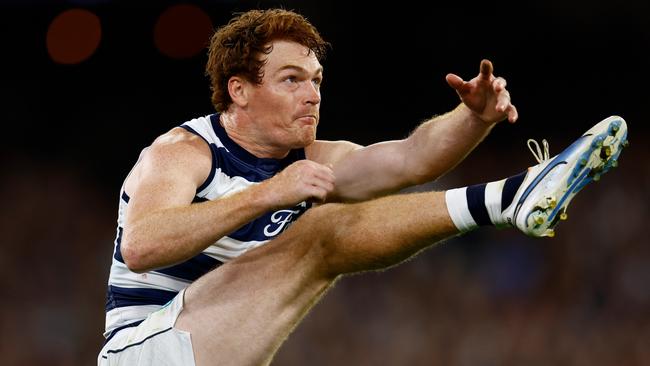 MELBOURNE, AUSTRALIA - MARCH 23: Gary Rohan of the Cats kicks the ball during the 2023 AFL Round 02 match between the Carlton Blues and the Geelong Cats at the Melbourne Cricket Ground on March 23, 2023 in Melbourne, Australia. (Photo by Michael Willson/AFL Photos via Getty Images)