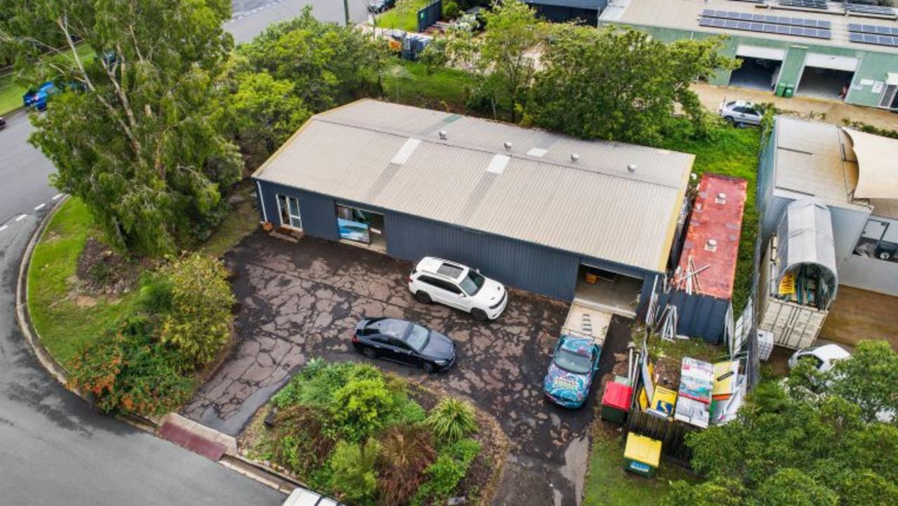 A Sydney investor has snapped up a freehold in Noosaville.