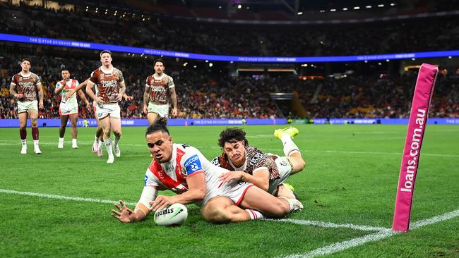 Tuipulotu ended the night with a hat-trick for the Dragons. (Photo by Albert Perez/Getty Images)