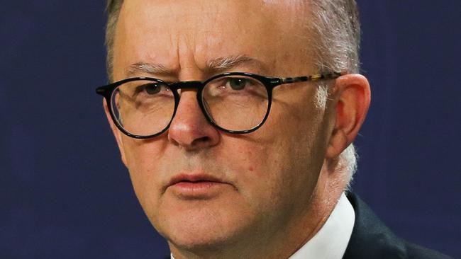 SYDNEY, AUSTRALIA - NEWSWIRE Photos - September 14, 2022: Prime Minister Anthony Albanese addresses the media during a press conference in Sydney. Picture: NCA Newswire/Gaye Gerard