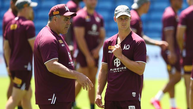 Mal Meninga talks tactics Daly Cherry-Evans at Maroons training.