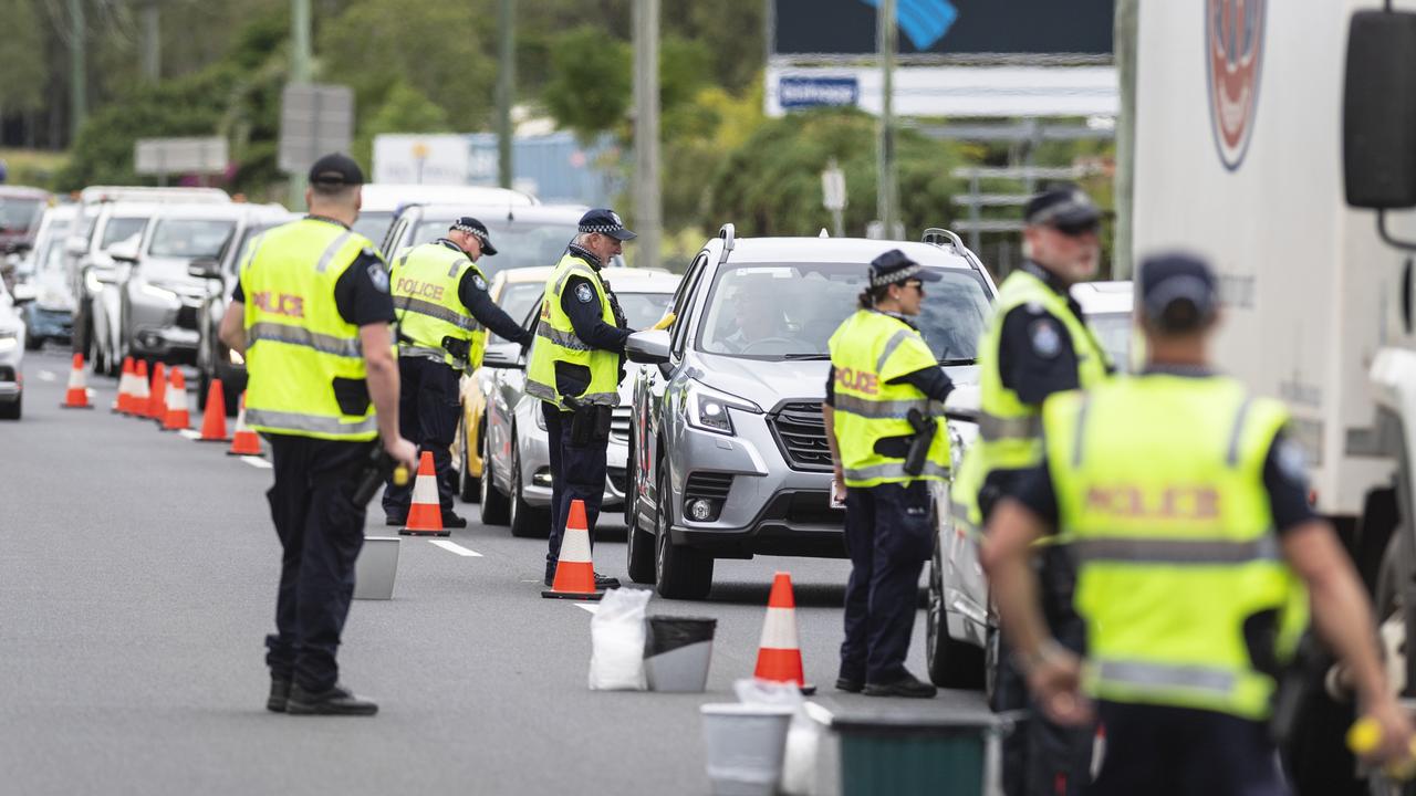 Police conduct an RBT operation. Picture: Kevin Farmer.