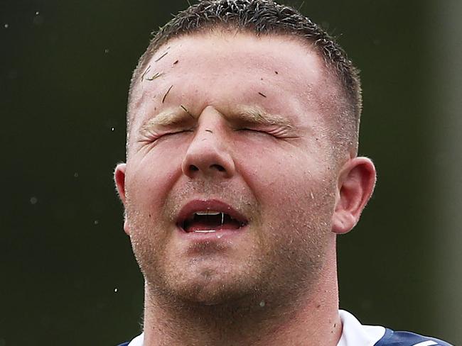 PENRITH, AUSTRALIA - MARCH 17: Nathan Brown of the Eels is assisted from the field with an injury during the round one NRL match between the Penrith Panthers and the Parramatta Eels at Panthers Stadium on March 17, 2019 in Penrith, Australia. (Photo by Matt King/Getty Images)